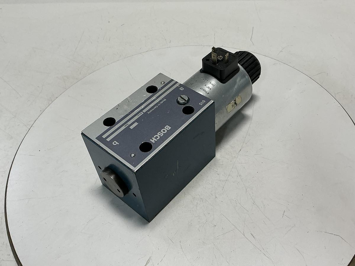 Used BOSCH 0 810 001 876