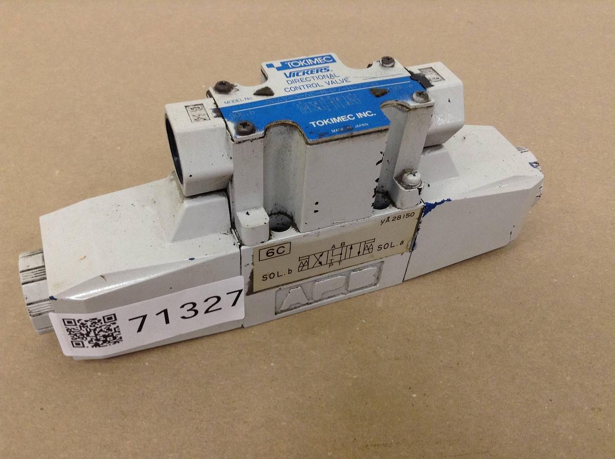 Used VICKERS Directional Control Valve DG4V36CMP7H750 USED