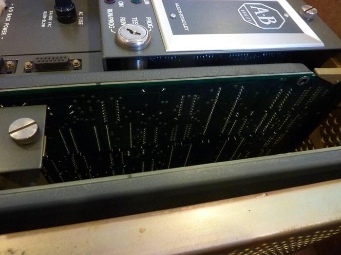 Used ALLEN BRADLEY Programmable Controller 1772-LP3 SER A #69265