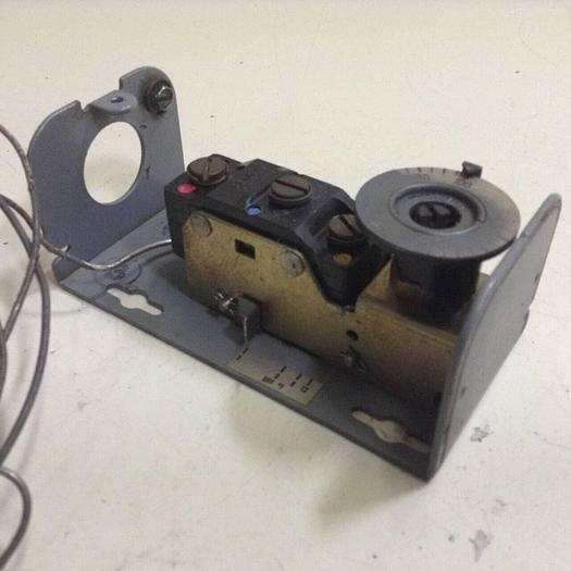 Used JOHNSON CONTROLS Temperature Control A19ABC-24 #85053