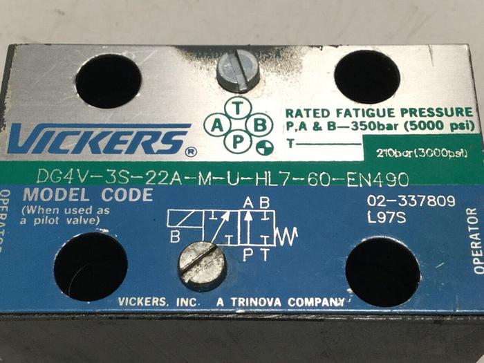 Used VICKERS Valve DG4V3S22AMUHL760EN490 Used