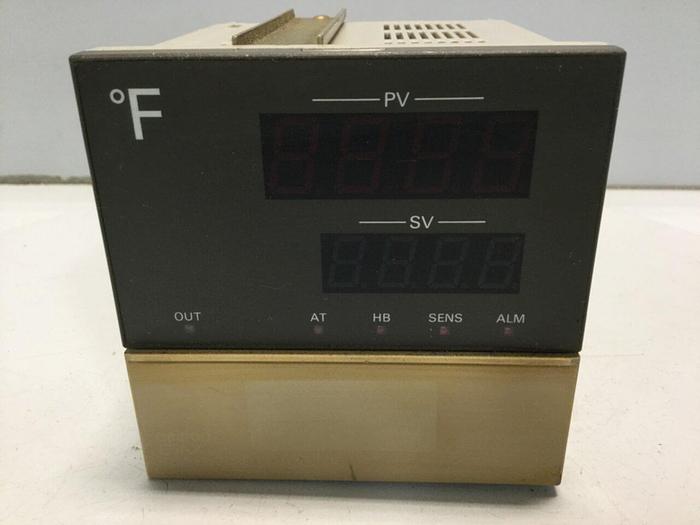 Used OMRON Temperature Controller E5AX-AH-F #110064