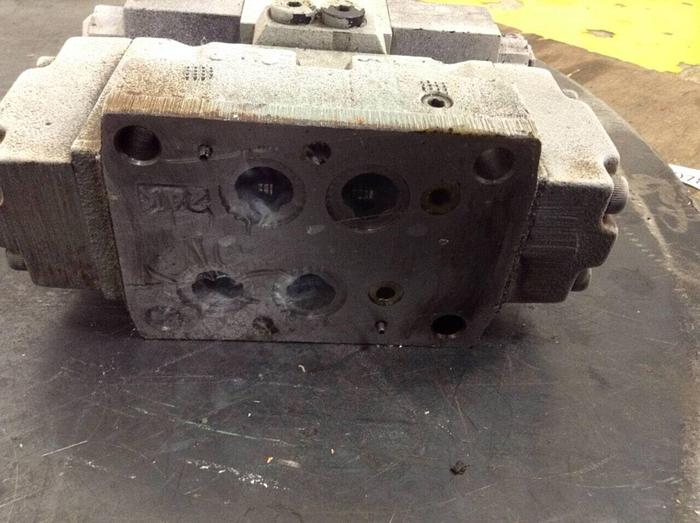 Used YUKEN Directional Valve DSHG-04-3C11-C2-ET-D24-50 #70784