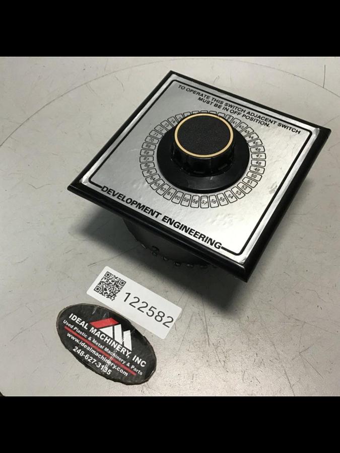 Used OMEGA Selector Switch 1-40 DME SWITCH USED