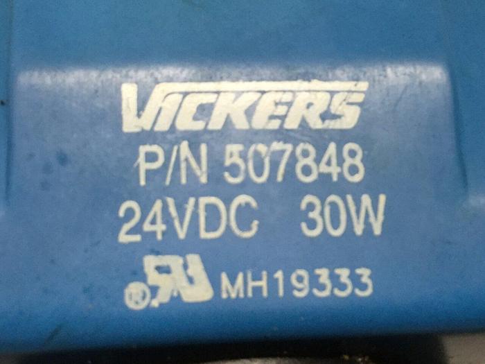 Used VICKERS Valve DG4V-3S-33C-M-U-H5-60 #110081