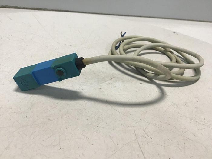 Used YAMATAKE Proximity Switch FL2-4A6S #128186