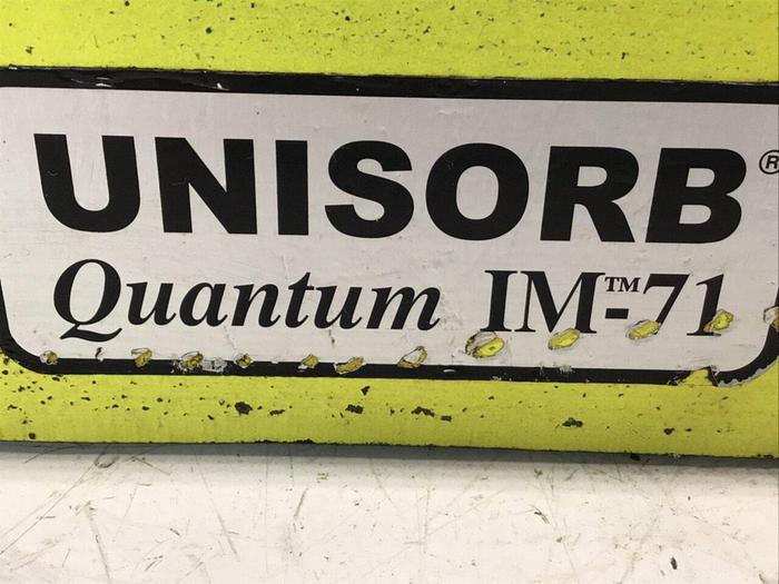 Used UNISORB Leveling Mount Pad 8 x 5 QUANTUM IM-71 #122693