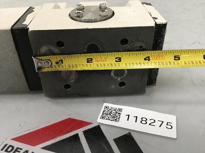 Used MOOG Valve J661-172 Used