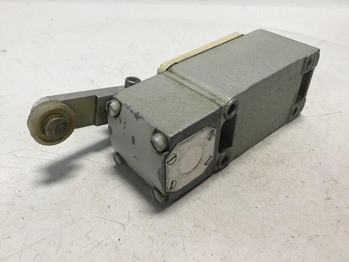 Used TELEMECANIQUE Lox-Switch C2JK05 #121757