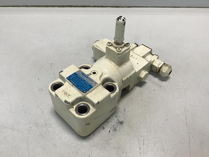 Used VICKERS TCG50-06-CEV-P7-H-12-LH-S10 Valve Used #139723