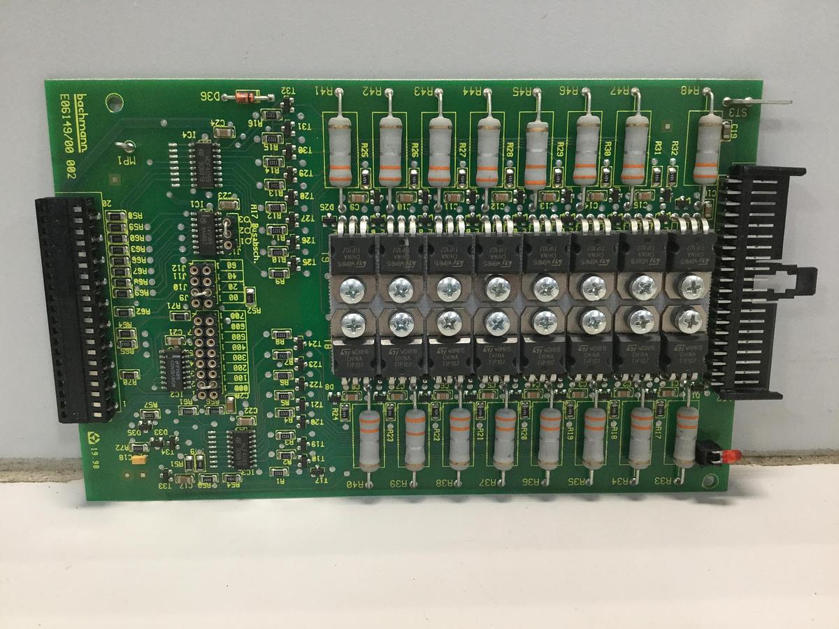 Used BACHMANN ELECTRONIC Output Card CA16/P2.5S E06149/00 002 USED
