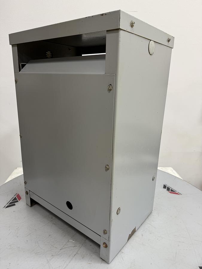 Used CUTLER HAMMER V48M24T30EE