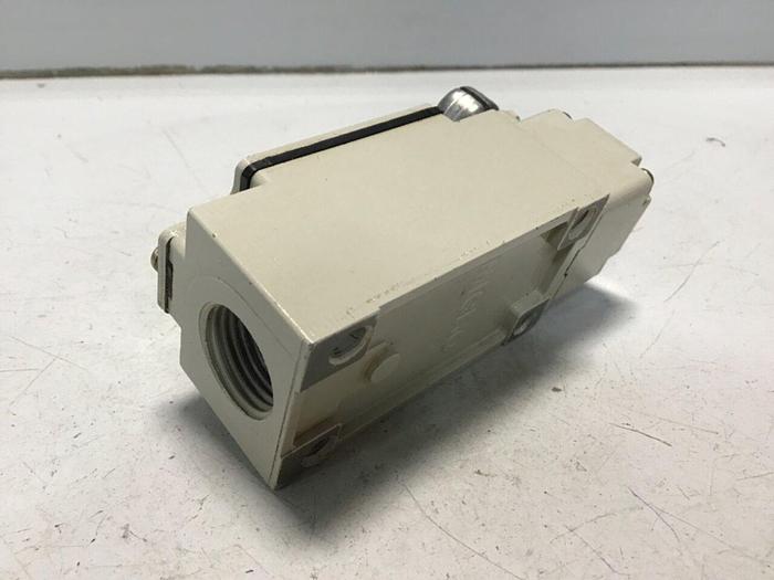 Used YAMATAKE Limit Switch LJA10-11A21N-003 #121749