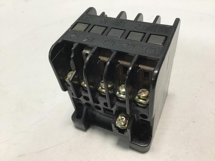 Used FUJI ELECTRIC Contactor SRCA3631-5-1/UL 1RC0F01 #111924