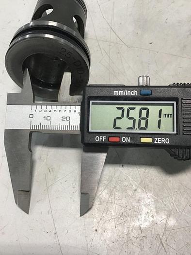 Used VICKERS Cartridge Valve Insert 25-D10-30 USed