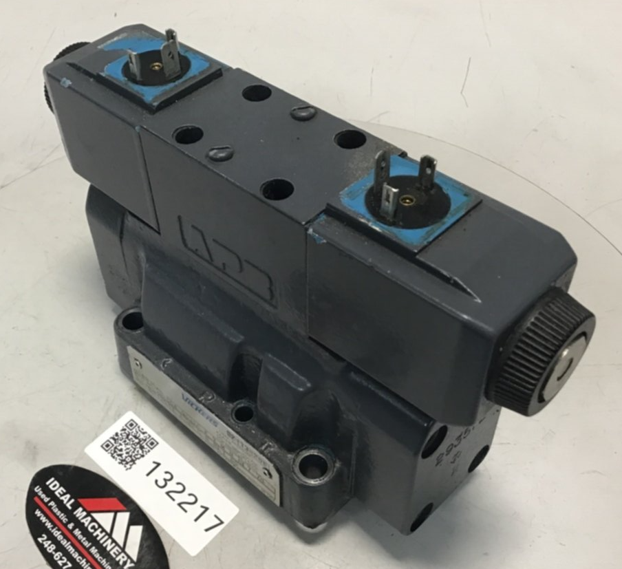 Used VICKERS Valve DG5S40431CETMUHL770 USED