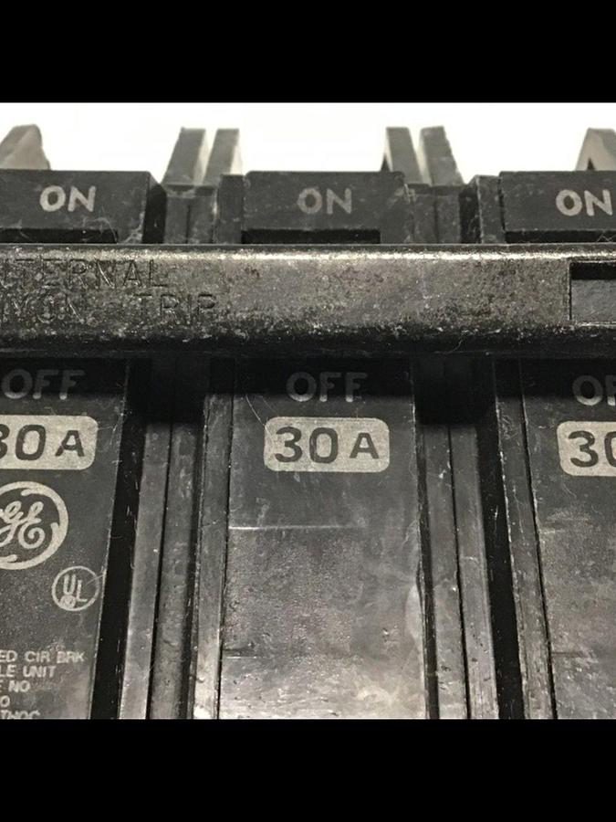 Used GENERAL ELECTRIC Breaker THQC330 Used