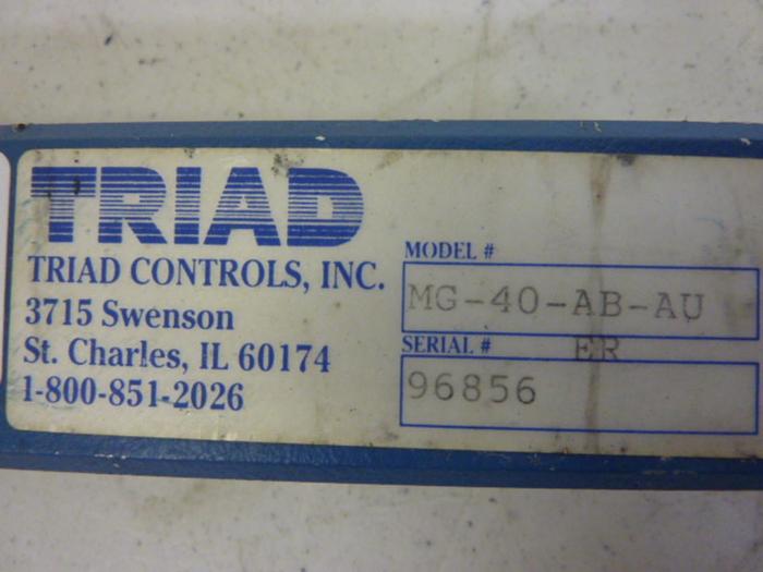 Used TRIAD Light Curtain MG-40-AB-AU-ER USED