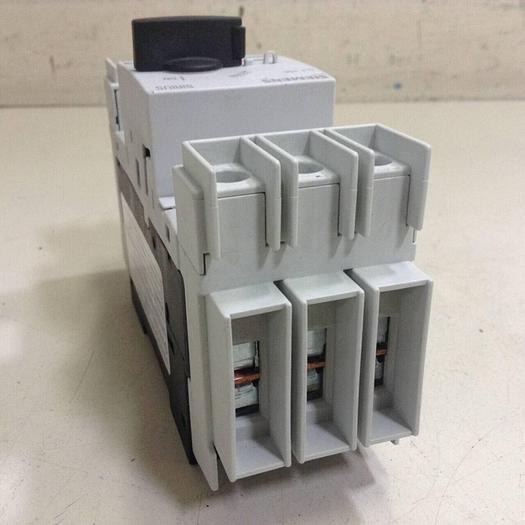 Used SIEMENS Circuit Breaker 3RV1721-1JD10 #85679