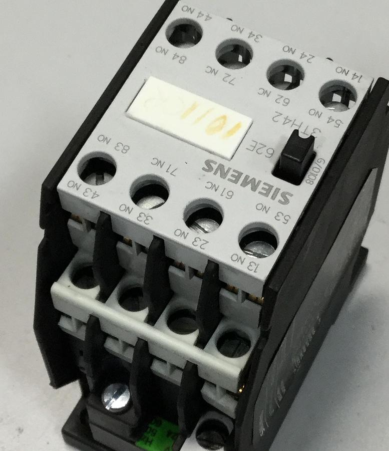 Used SIEMENS Contactor Relay 3TH4262-0A USED