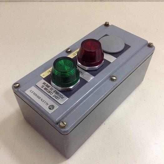 Used ALLEN BRADLEY Push Button Enclosure 800T-3TZM11 SER T #71187