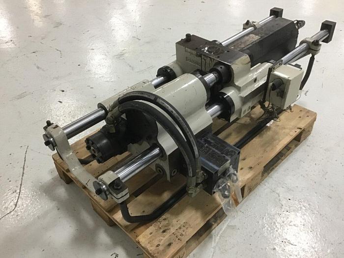 Used CINCINNATI MILACRON 6.04 Oz Injection Unit VS85-6.04 / IU Used