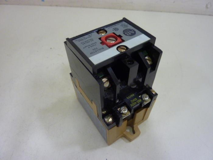 Used ALLEN BRADLEY Contactor 700-P200A4 SER B #59138