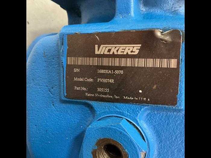 Used Vickers PVH074R