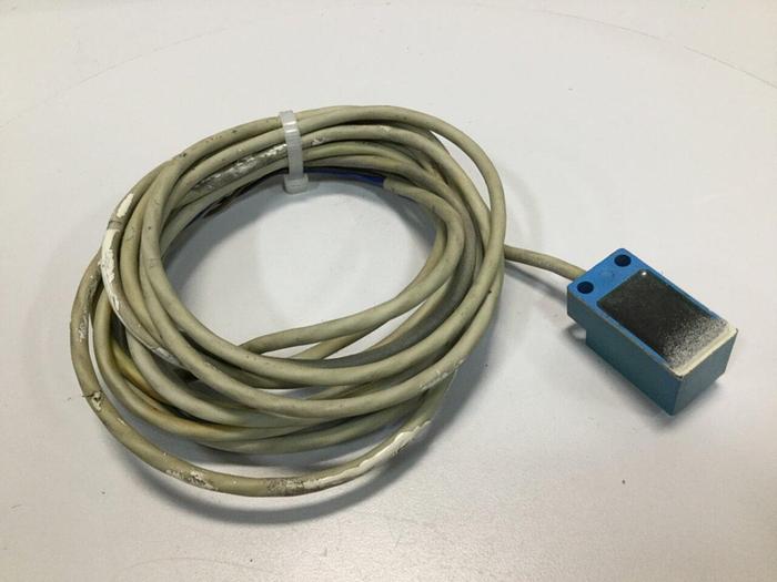 Used YAMATAKE /Honeywell Proximity Switch FL2-7A6S-L5 #103756