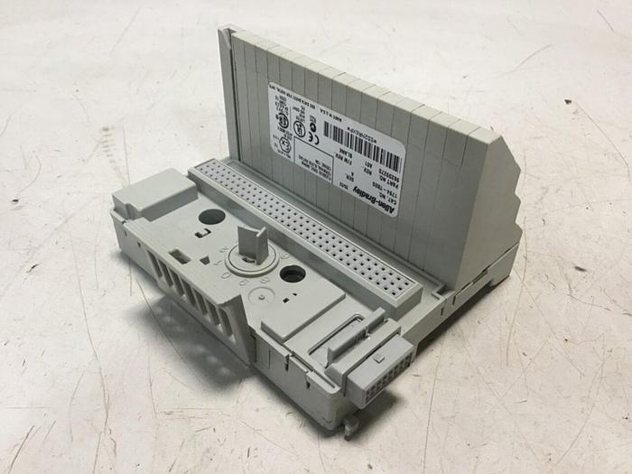 Used ALLEN BRADLEY Terminal Base 1794-TB3S SER A #133696