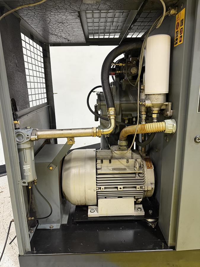 Used 1996 ATLAS COPCO GA18