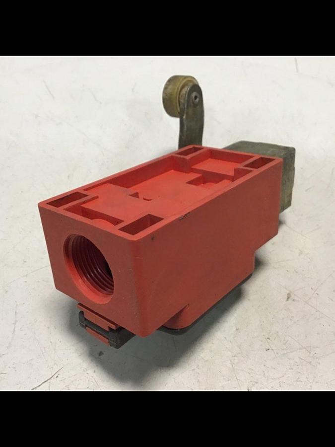 Used BERNSTEIN Limit Switch ENK-UV1Z AHS Used