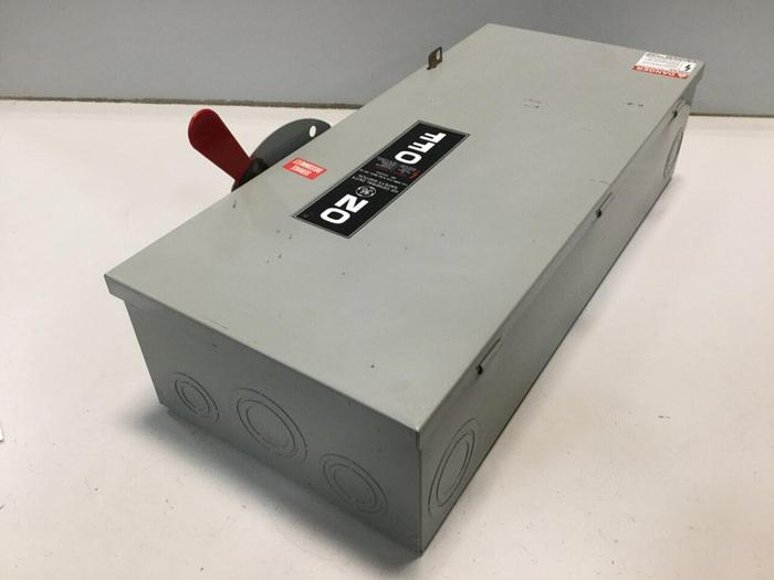Used GENERAL ELECTRIC / GE 100 Amp Safety Disconnect Switch TG4323 #110765