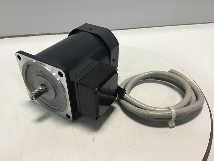 Used ORIENTAL MOTOR Induction Motor 5IK90GU-STF #119971