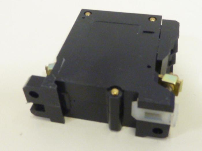 Used IDEC Circuit Protector NRC111L/10 #64267