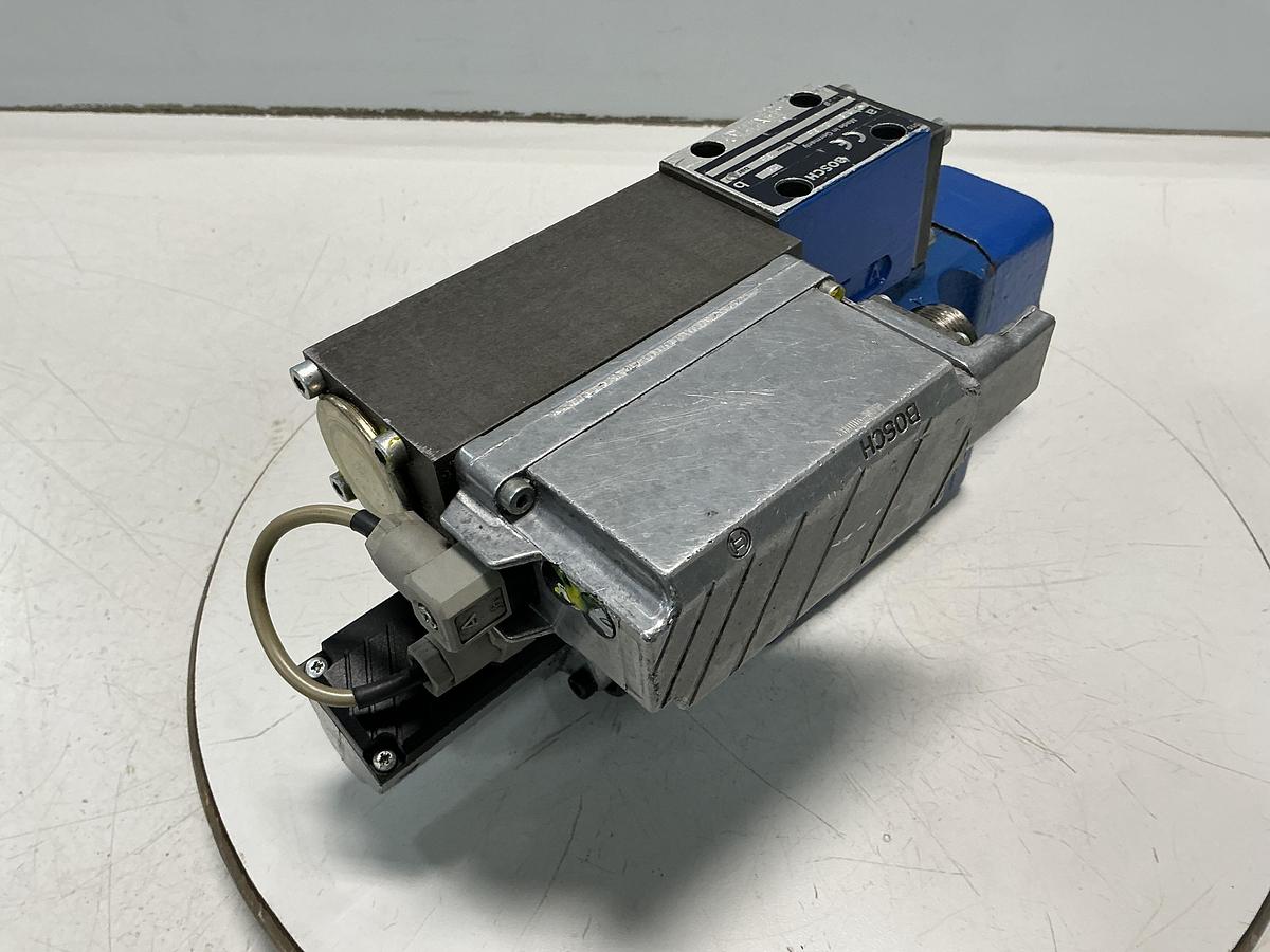 Used BOSCH 0 811 404 615