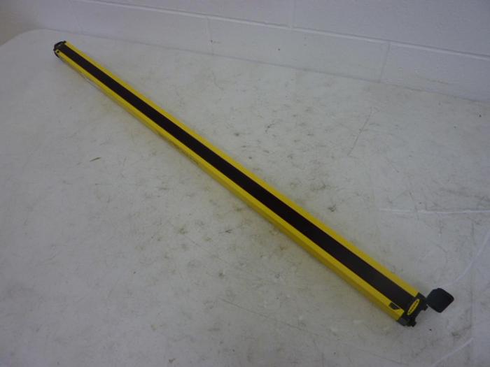 Used BANNER ENGINEERING Mini Screen Light Curtain MSE3624Y Used