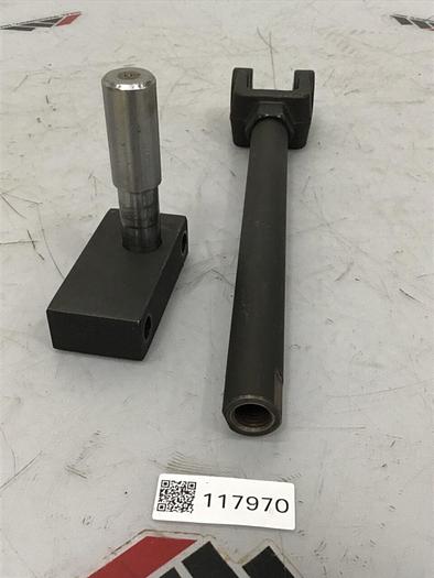 Used CINCINNATI MILACRON Cylinder Clamp Mount 5249668 #117970