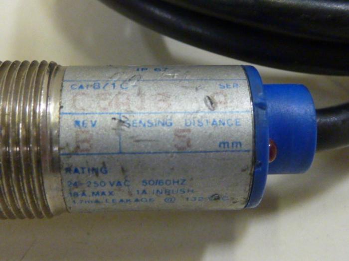 Used ALLEN BRADLEY Proximity Switch 871C-C5A18 SER A #62642