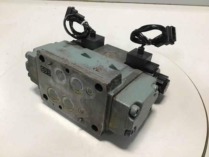 Used YUKEN Valve DSHG-04-3C10-T-D24-5173 #111875
