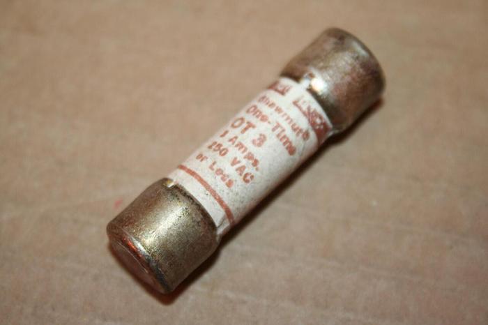 Used GOULD / SHAWMUT 3 Amp Fuse OT3 Used