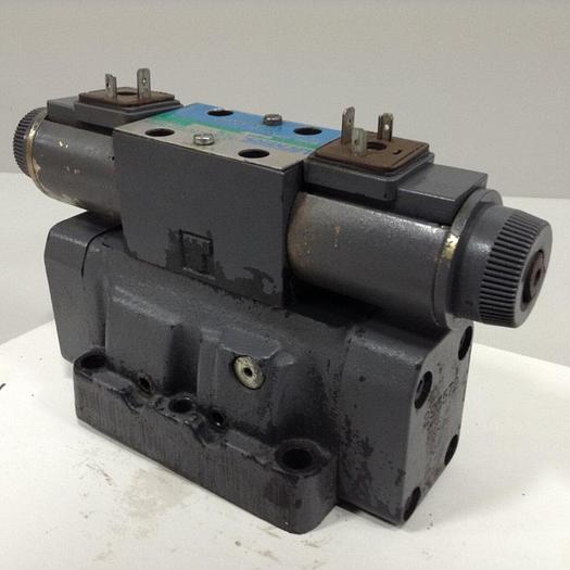 Used VICKERS Valve DG5S4-0431C-E-T-M-U-HL7-B13-60-EN502 #89853