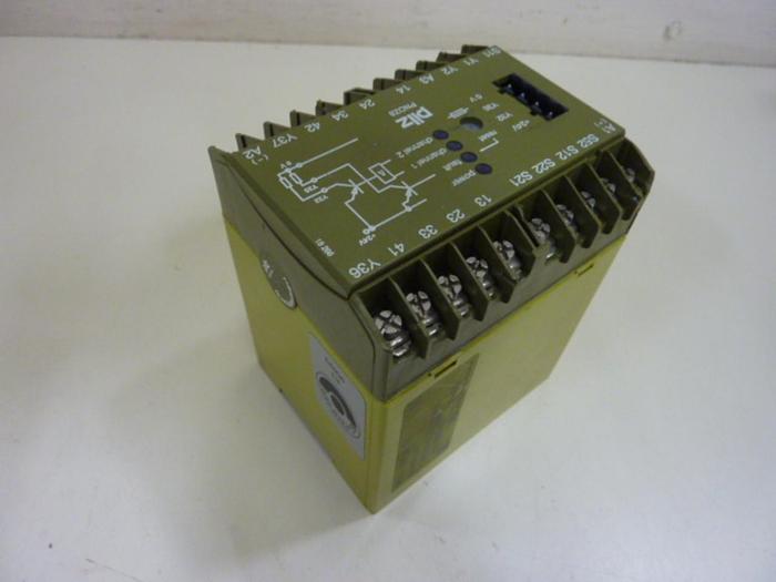 Used PILZ Safety Relay PNOZ824VDC3S1O #58860