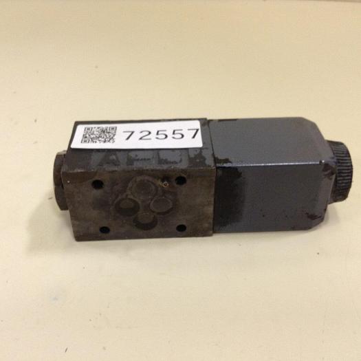 Used VICKERS Valves DG4V-3-2AL-M-U-HL7-60 #72557