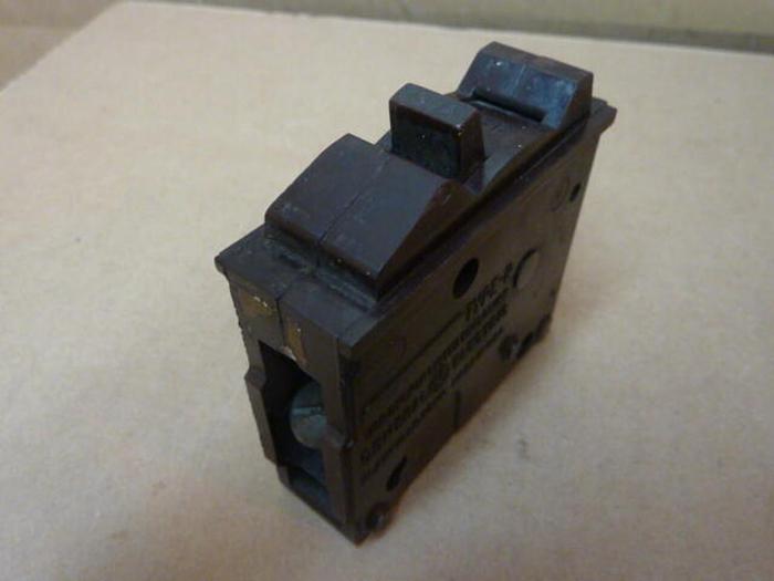 Used GENERAL ELECTRIC / GE 30 Amp Circuit Breaker R130 #31356