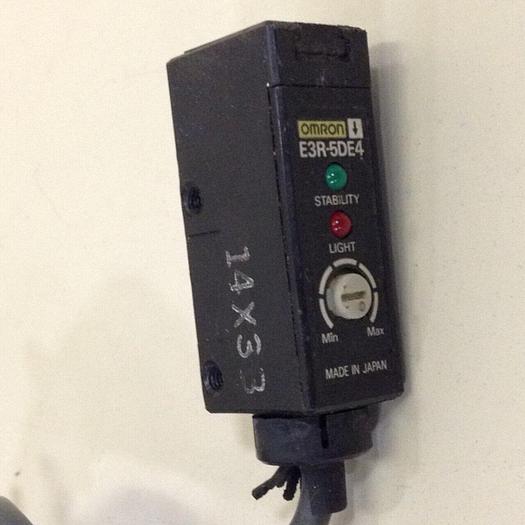 Used OMRON Photoelectric Sensor E3R-5DE4 #80361