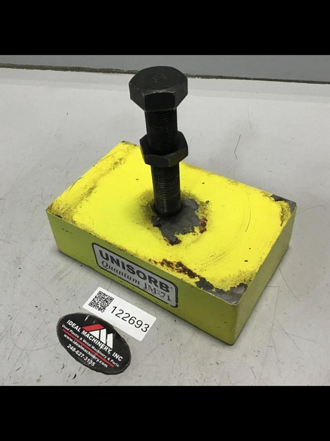 Used UNISORB Leveling Mount Pad 8 x 5 QUANTUM IM-71 USED