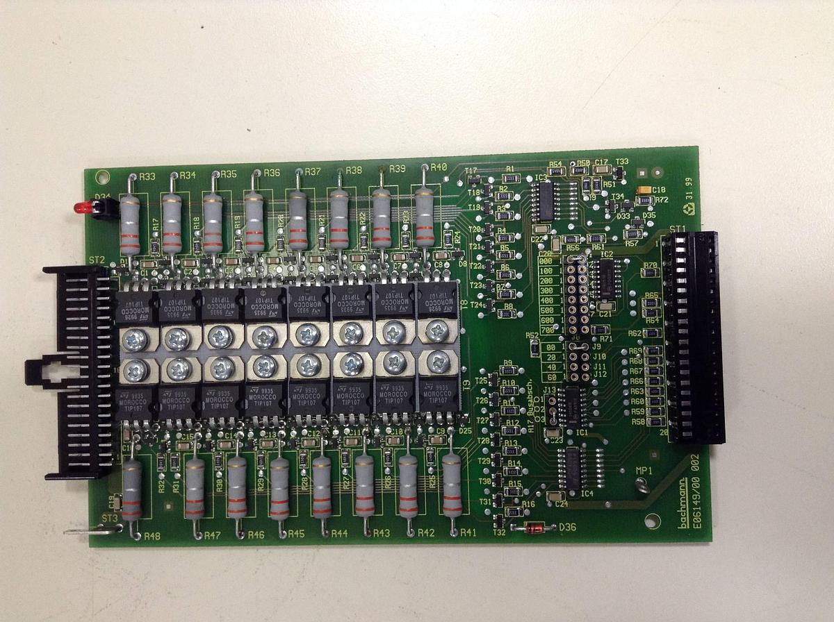 Used BACHMANN ELECTRONIC Output Card CA16/P2.5S  E06149/00 USED