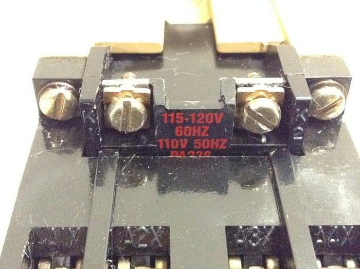 Used ALLEN BRADLEY AC Relay 700-P1200A1 SER B #75830