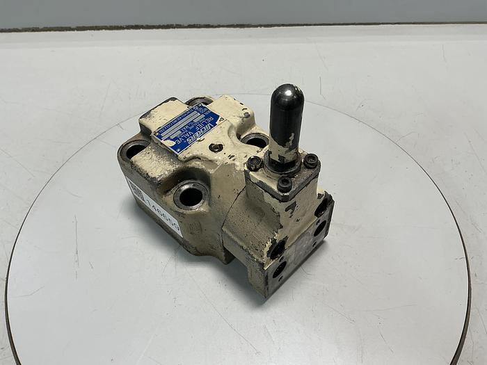 Used VICKERS TCG50-06-CEV-PL-T-11-LH-S10